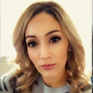 Meet your Posher, Alicia